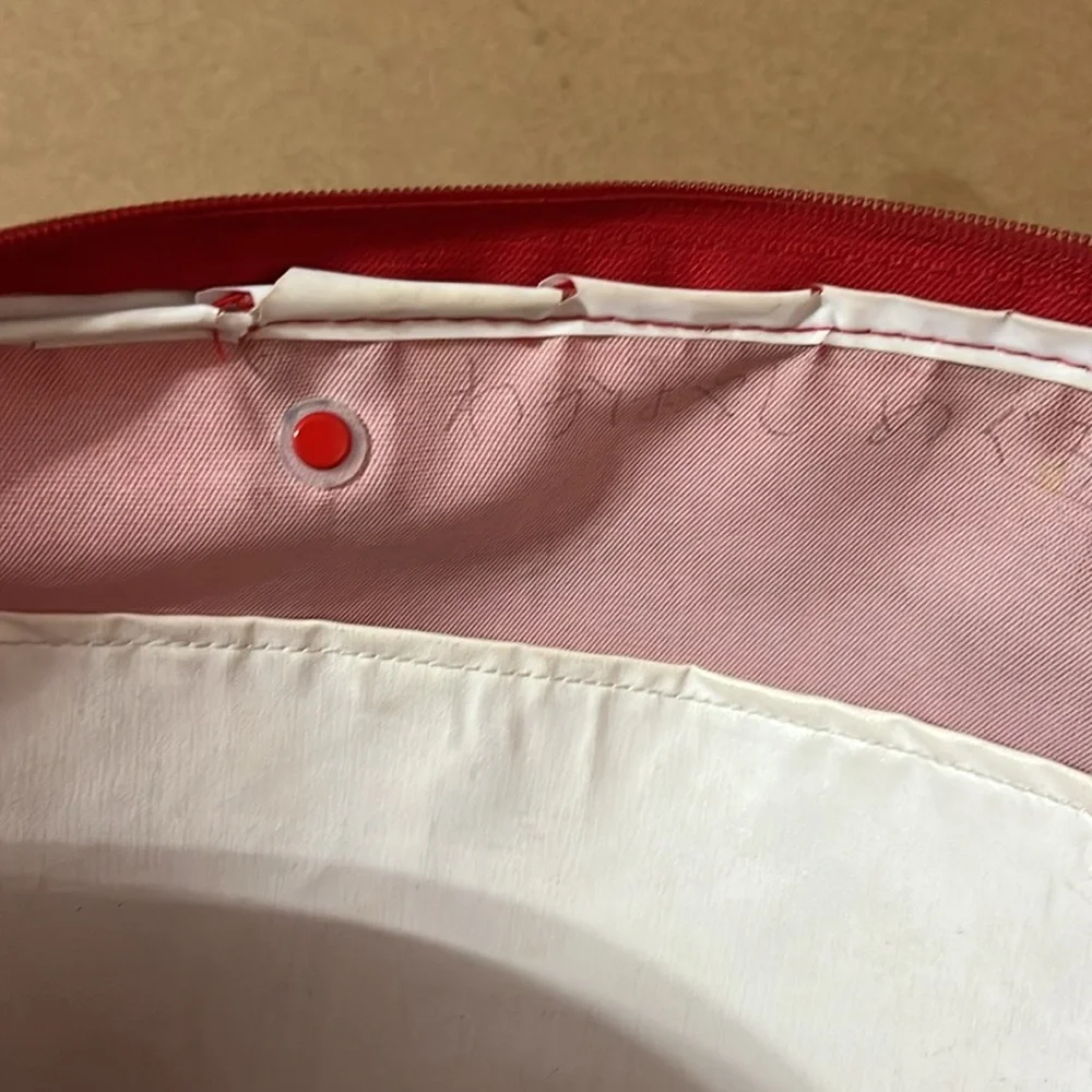 Hello Kitty Bag - Picture 13 of 15